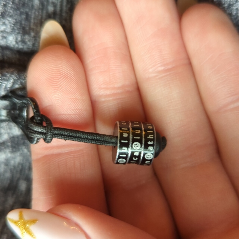 Lululemon 🍋 zip jacket - Picture 2 of 5